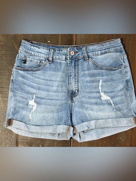 KanCan Pants - KanCan Women’s Size 11/29 Distressed Denim Shorts Medium Wash w/Rolled Cuff EUC